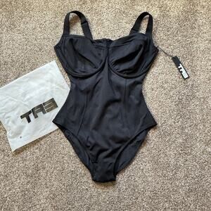 TA3 Lifty Sculpting Swimsuit Large Reg/Long J/K Cup Reg Cut Bottom NWT Black
